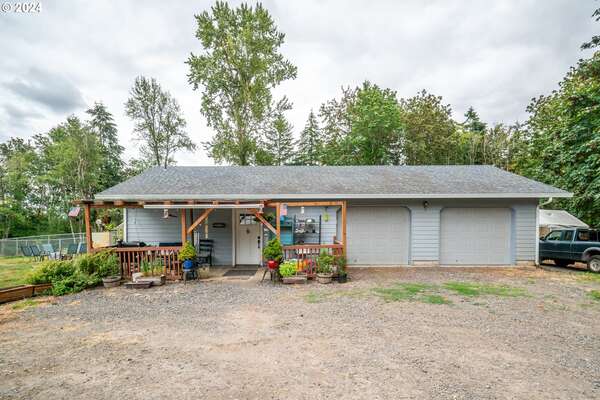 105  Hurn Rd, Woodland, WA 98674