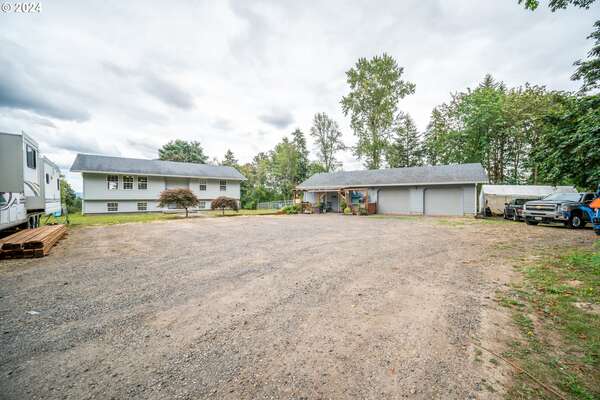 105  Hurn Rd, Woodland, WA 98674