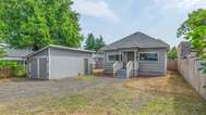 312 NW 3rd Ave, Kelso, WA 98626