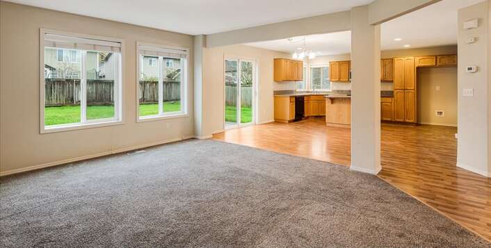 113 E 15 Pl, La Center, WA 98629