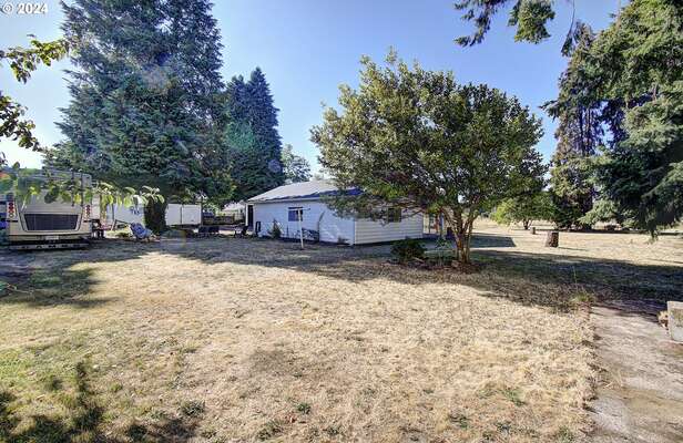 12611 NE 18th St, Vancouver, WA 98684