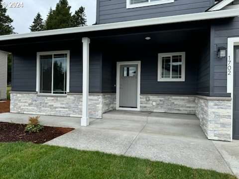 1702 SE 40th St, Brush Prairie, WA 98606