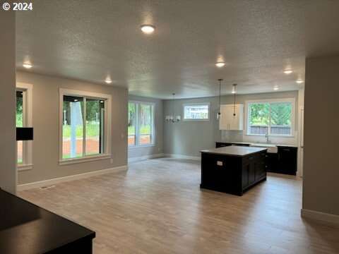 1702 SE 40th St, Brush Prairie, WA 98606