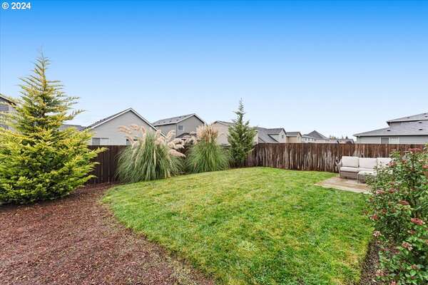 12410 NE 102nd St, Vancouver, WA 98682