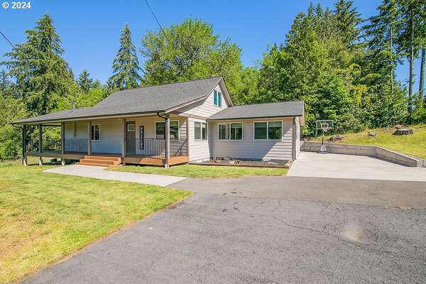 215  Fishpond Rd, Kelso, WA 98626