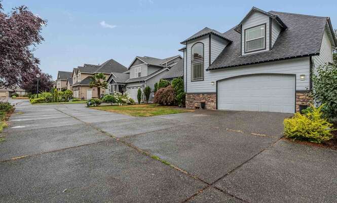 419 NE 169th Ave, Vancouver, WA 98684