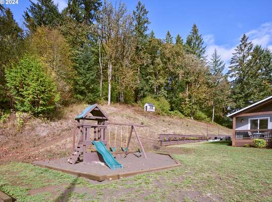 164  Bozarth Heights Rd, Woodland, WA 98674