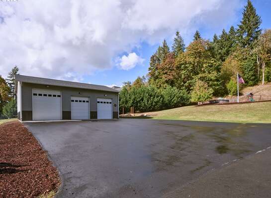 164  Bozarth Heights Rd, Woodland, WA 98674