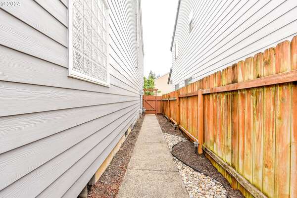 2310 NE 149th St, Vancouver, WA 98686