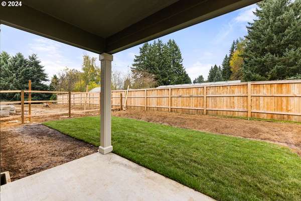 2610 NE 51st St, Vancouver, WA 98663