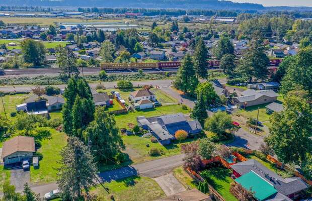 104  42nd St, Washougal, WA 98671