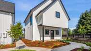 11813 NW 38th Ave #G, Vancouver, WA 98685