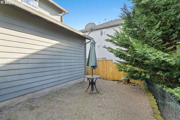 299  Hillshire Dr, Woodland, WA 98674