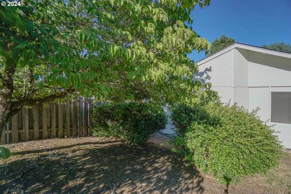 6206 NW Cherry St, Vancouver, WA 98663