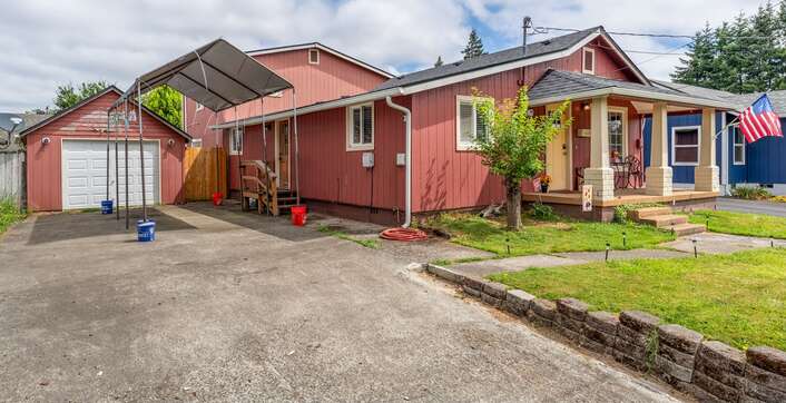 803  Elizabeth St, Kelso, WA 98626