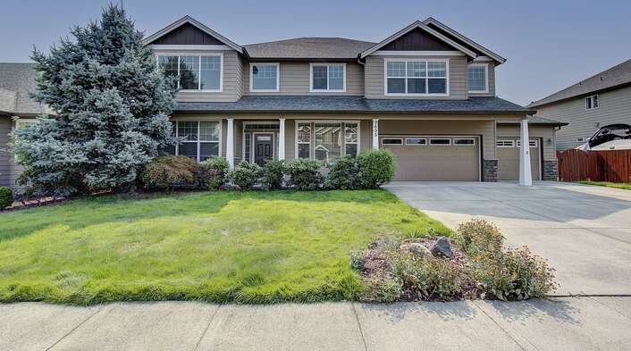 9605 NE 104th St, Vancouver, WA 98662