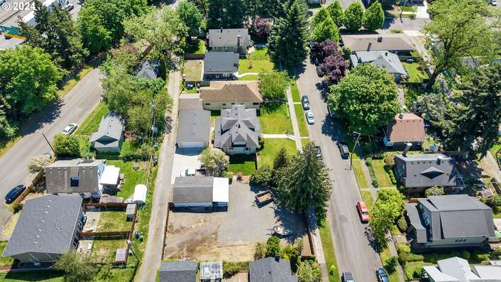 1915  H St, Vancouver, WA 98663