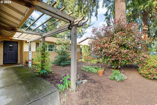 15600 NE 42nd St, Vancouver, WA 98682