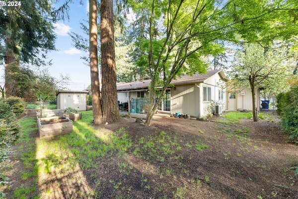 15600 NE 42nd St, Vancouver, WA 98682