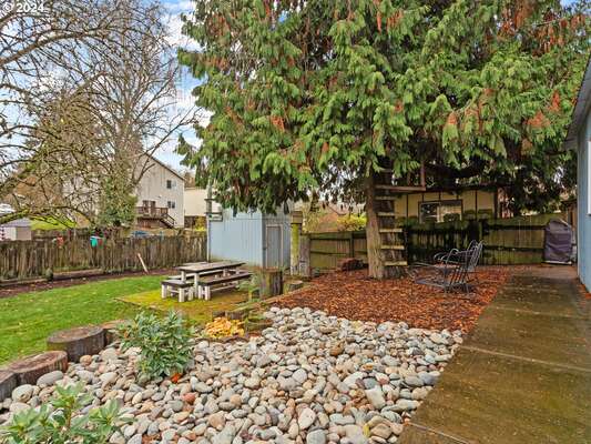 104 S 4th Ave, Ridgefield, WA 98642