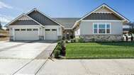 2405 NW 68th St, Vancouver, WA 98665