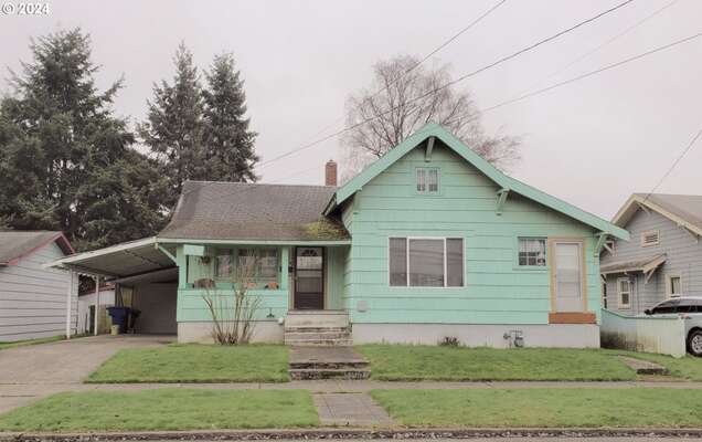 402 S 4th Ave, Kelso, WA 98626