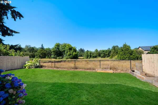 14100 NE 102nd St, Vancouver, WA 98682