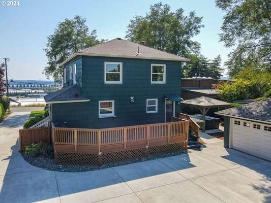 2406 E 6th St, Vancouver, WA 98661