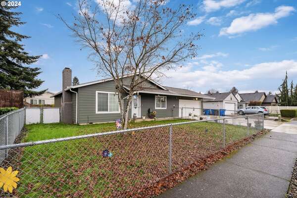 12909 NE 44th St, Vancouver, WA 98682