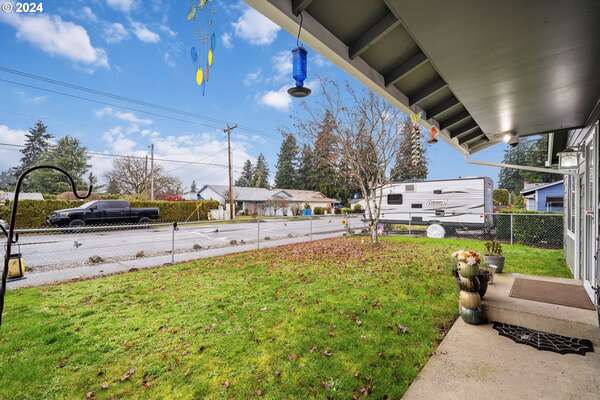 12909 NE 44th St, Vancouver, WA 98682