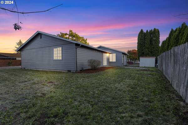 12816 NE 37th St, Vancouver, WA 98682