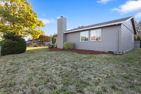 12816 NE 37th St, Vancouver, WA 98682