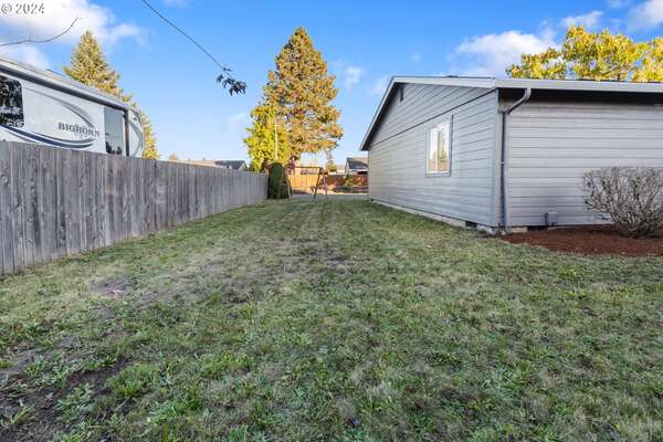 12816 NE 37th St, Vancouver, WA 98682