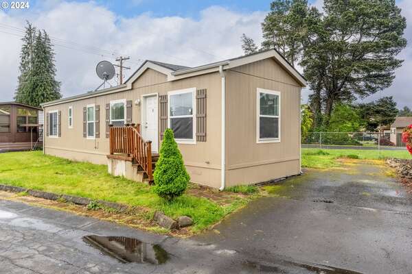 1965  Westside Hwy #7, Kelso, WA 98626