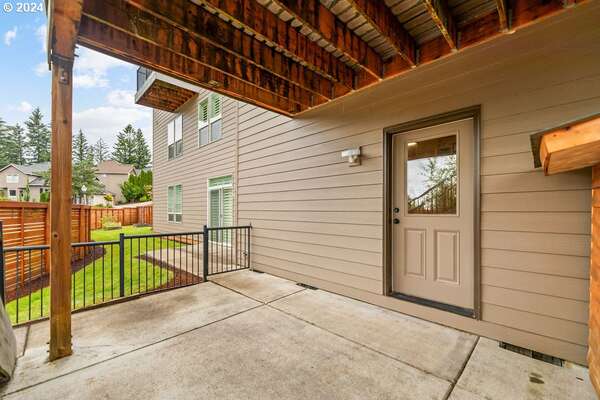 3095 NW Gravenstein St, Camas, WA 98607