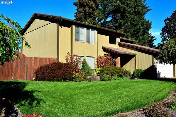 8008 NW 12th Ave, Vancouver, WA 98665