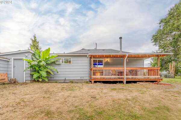 1108 S 8th Ave, Kelso, WA 98626