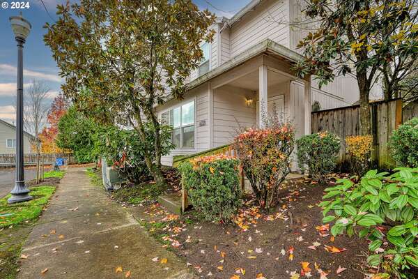 5904 NE 35th Cir, Vancouver, WA 98661