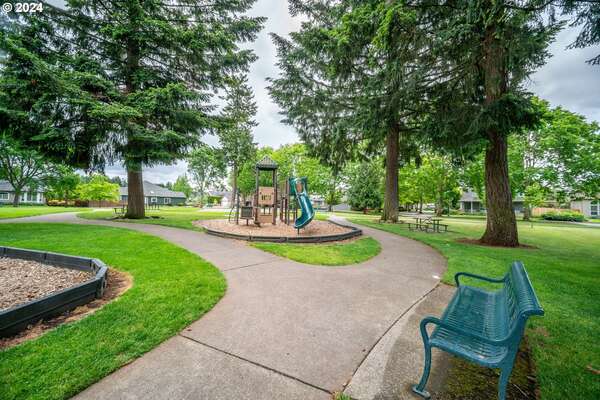 17705 NE 26th St, Vancouver, WA 98684