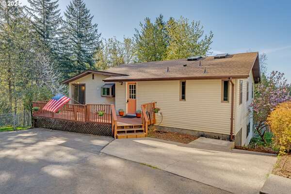 28705 NE 53rd St, Camas, WA 98607