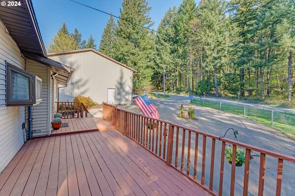 28705 NE 53rd St, Camas, WA 98607