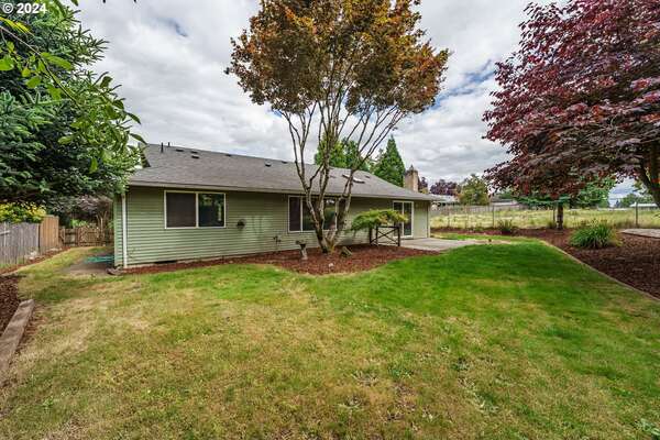 9504 NW 20th Ave, Vancouver, WA 98665