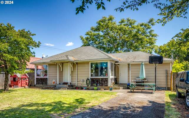 2203  Norris Rd, Vancouver, WA 98661