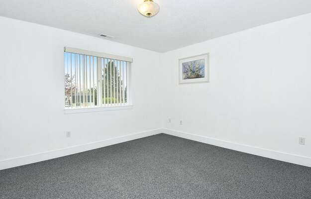 605 NW 116th St, Vancouver, WA 98685