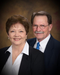Mike and Linda Owens headshot, Clark County WA real estate agent