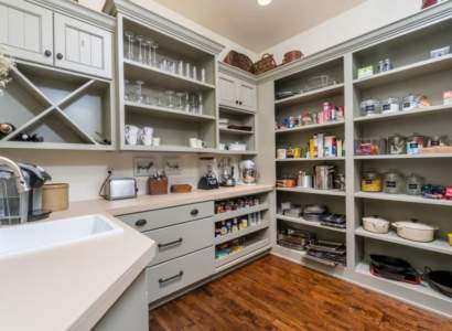 walk-in-pantry-hz-2-march142019-min, Clark County WA real estate agent